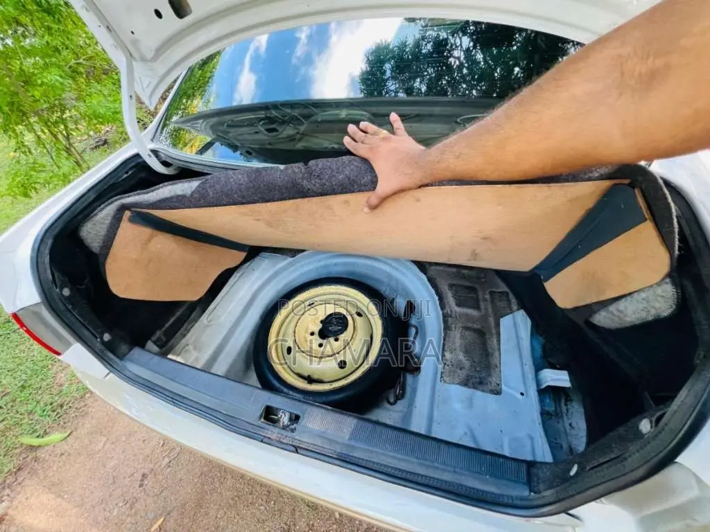 Toyota Corona 1996 Car (Used)