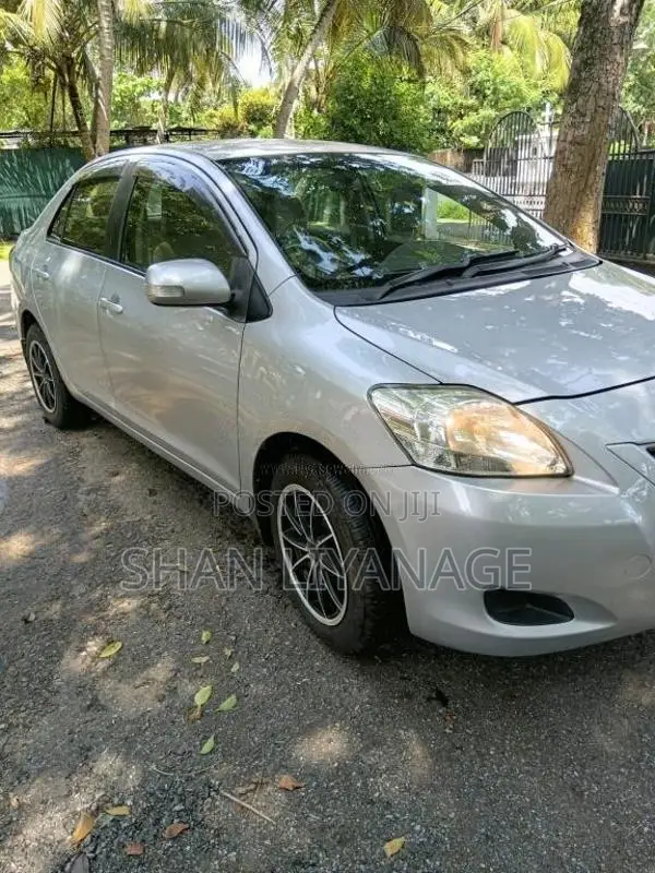 Toyota Belta 2013 Car (Used)