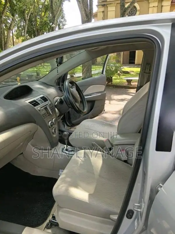 Toyota Belta 2013 Car (Used)