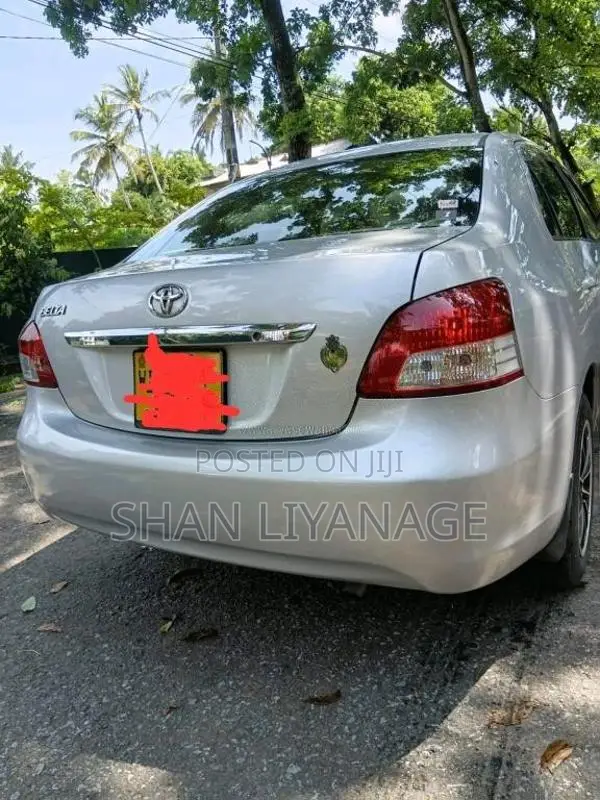 Toyota Belta 2013 Car (Used)