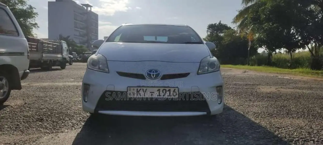 Toyota Prius 2012 Car (Used)