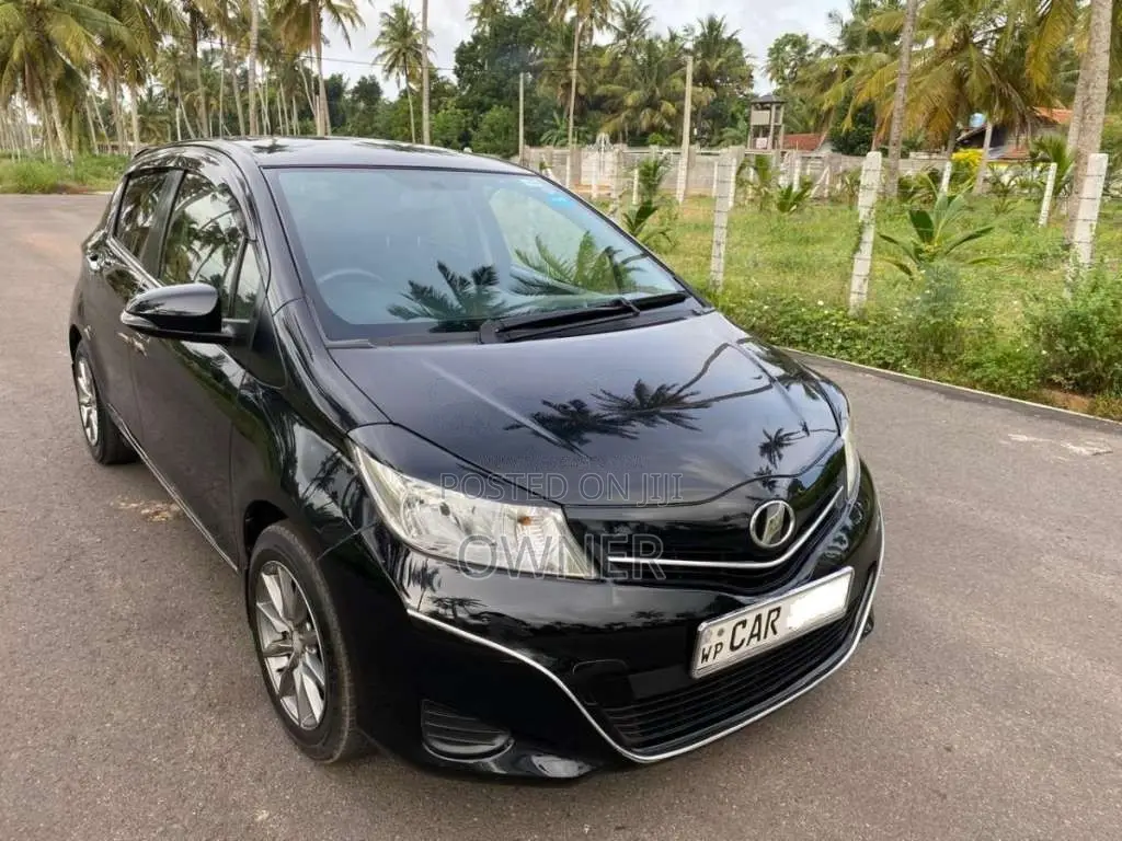 Toyota Vitz Edition 2 2013 Car (Used)