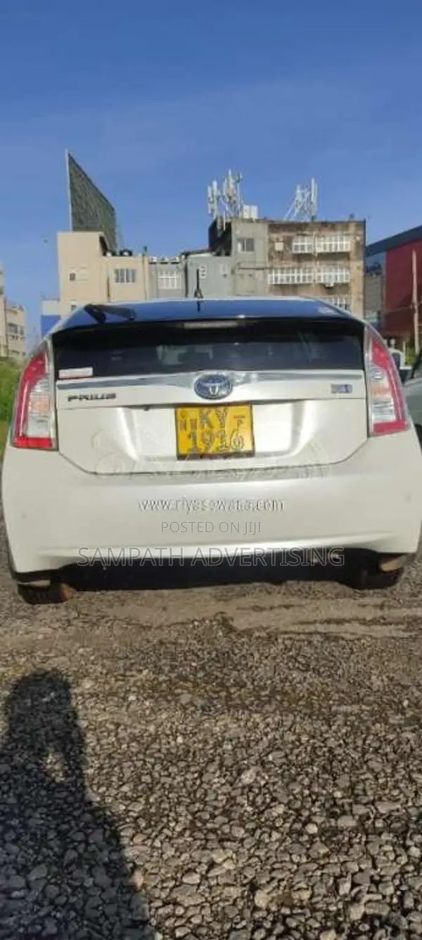 Toyota Prius 2012 Car (Used)