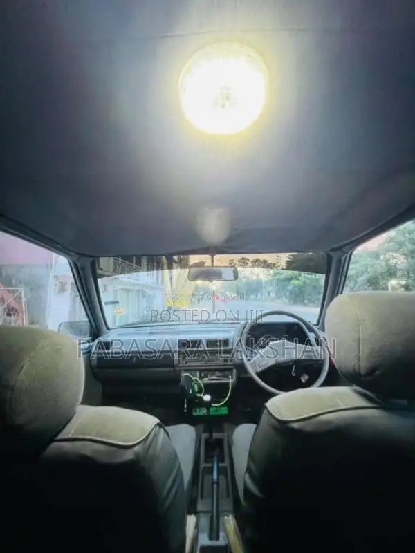 Nissan B11 1990 Car (Used)