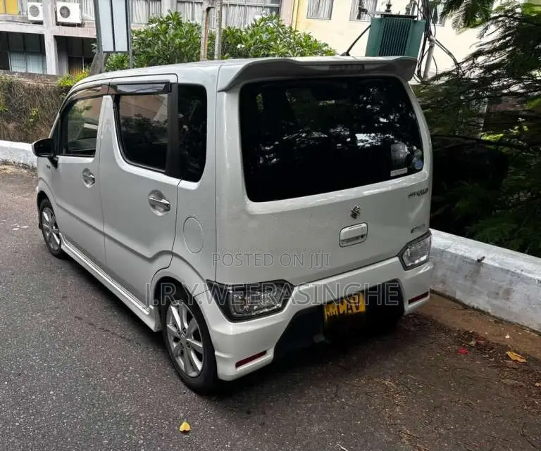 Suzuki Wagon R Stingray 2017 Car (Used)