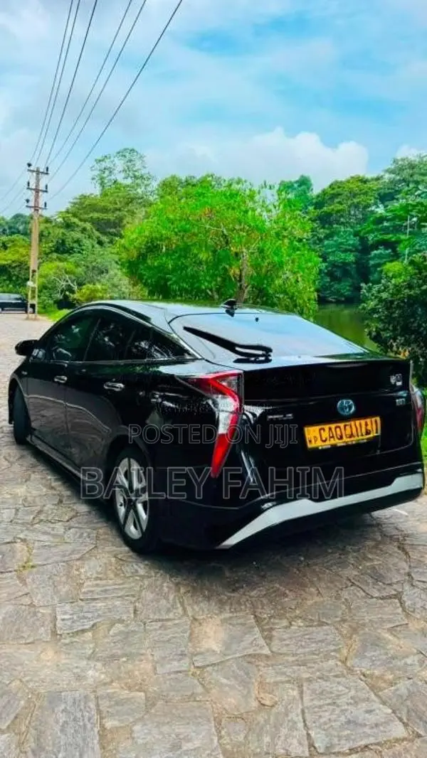 Toyota Prius 2016 Car (Used)