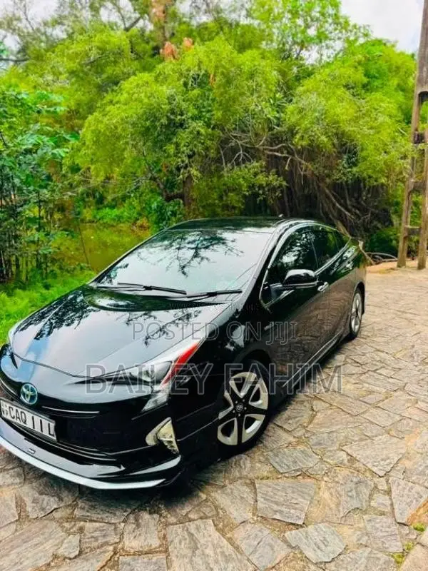 Toyota Prius 2016 Car (Used)