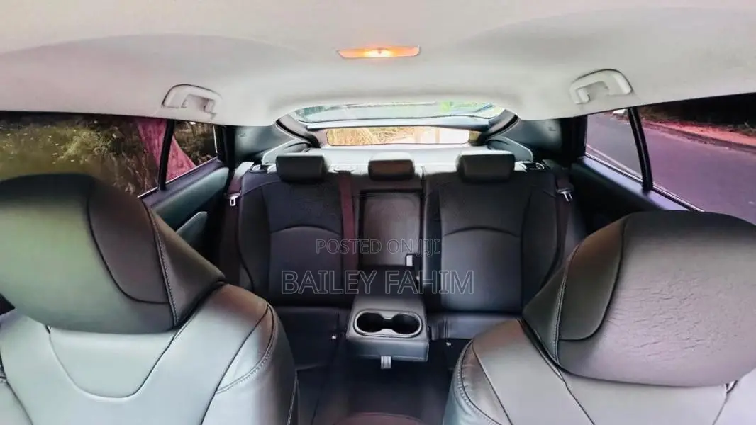 Toyota Prius 2016 Car (Used)