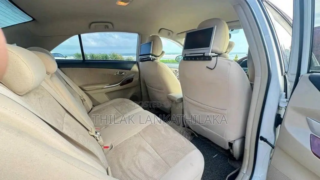 Toyota Premio 260 2013 Car (Used)