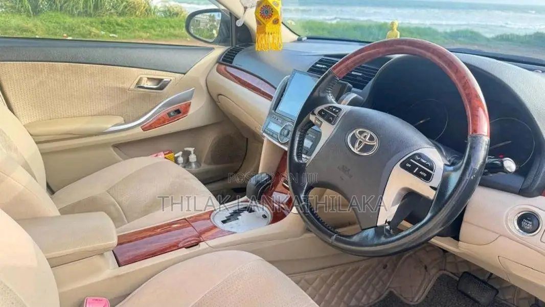 Toyota Premio 260 2013 Car (Used)