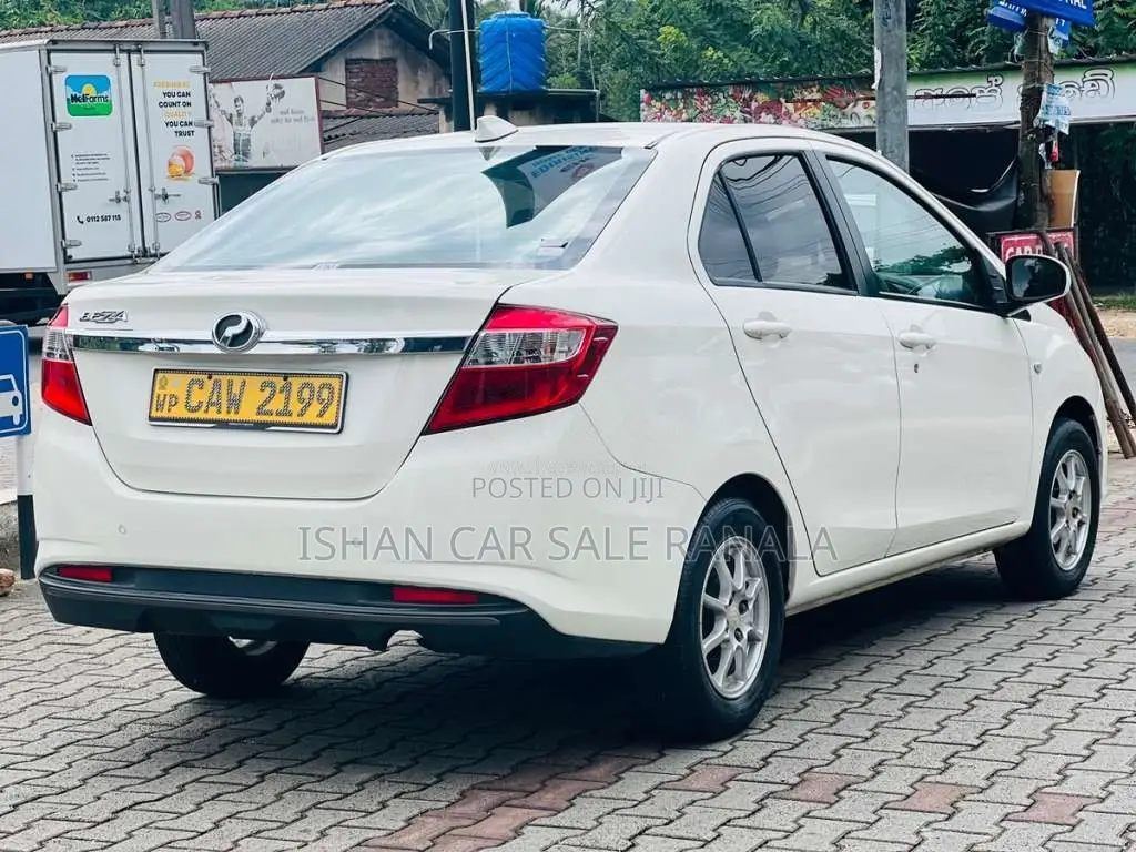 Perodua Bezza 2017 Car (Used)