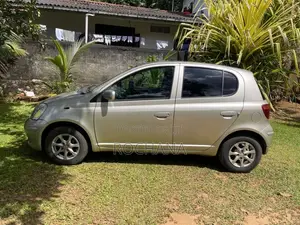 Toyota Vitz 2003 Car (Used)