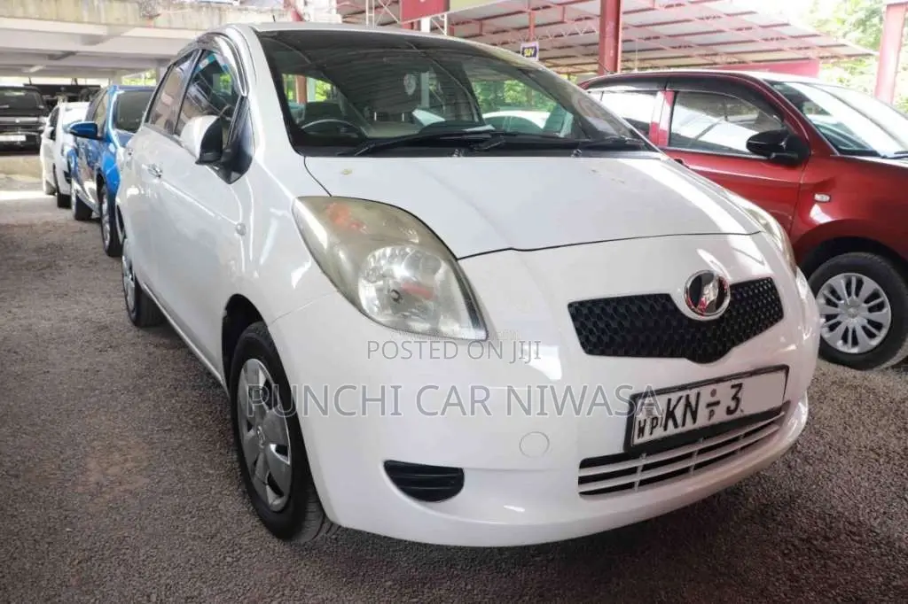 Toyota Vitz 2007 Car (Used)