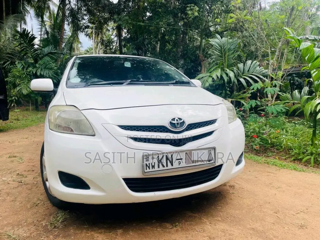 Toyota Belta 2007 Car (Used)