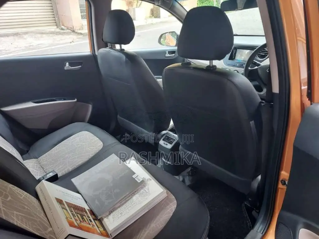 Hyundai Grand I10 2016 Car (Used)