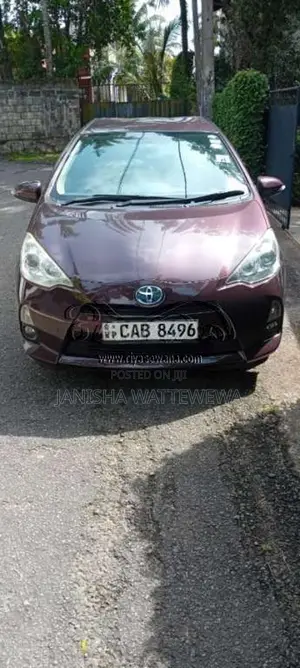 Toyota Aqua 2014 Car (Used)