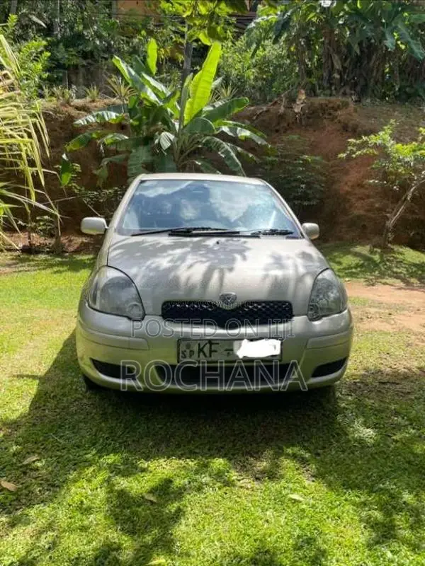 Toyota Vitz 2003 Car (Used)