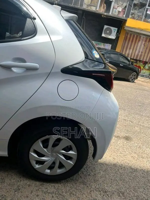 Toyota Yaris 2024 Car (Used)