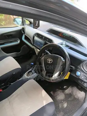 Toyota Aqua 2013 Car (Used)