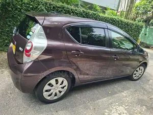 Toyota Aqua 2014 Car (Used)