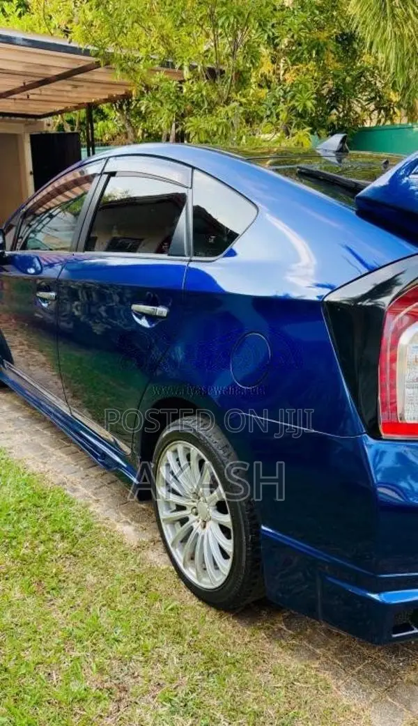 Toyota Prius 2009 Car (Used)