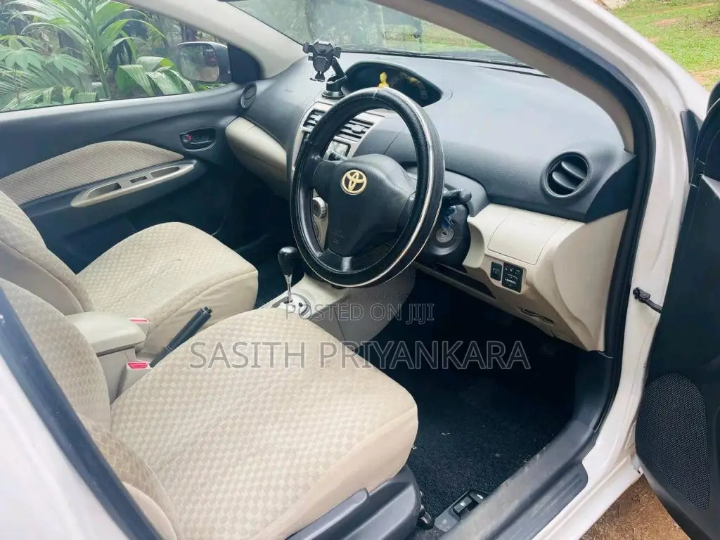 Toyota Belta 2007 Car (Used)