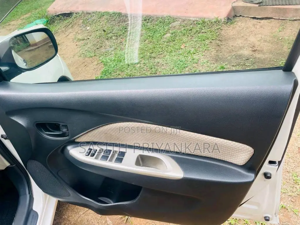 Toyota Belta 2007 Car (Used)