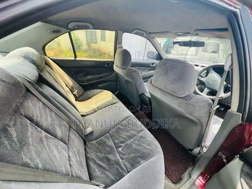 Mitsubishi Mitsubishi 2000 Car (Used)