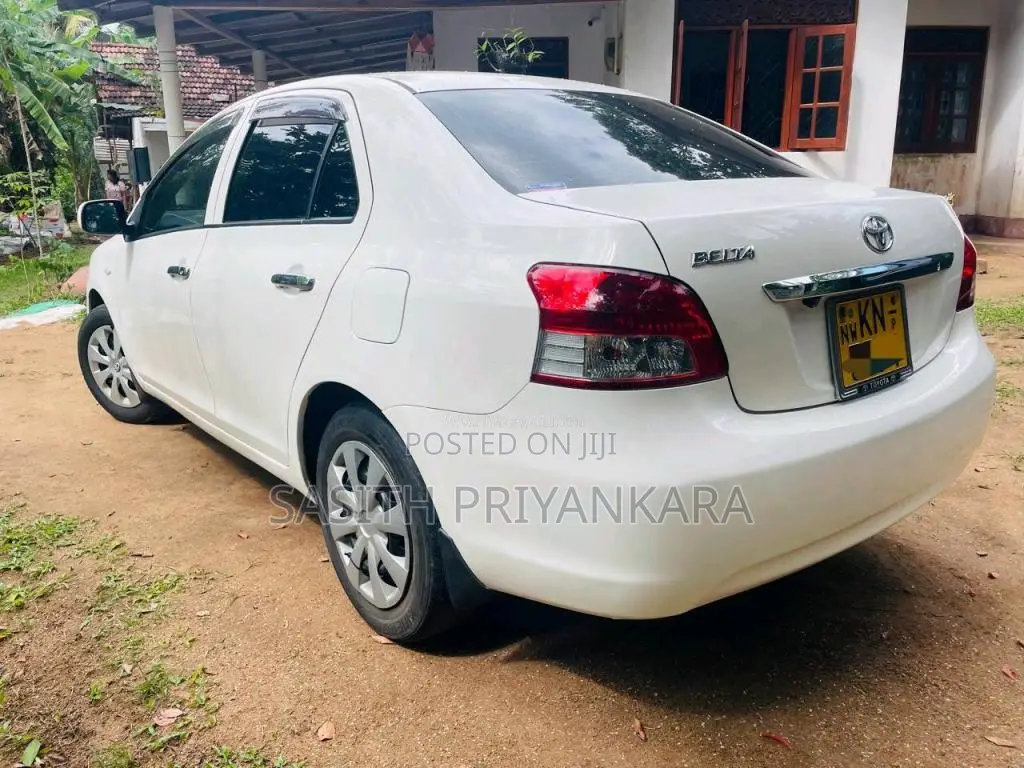 Toyota Belta 2007 Car (Used)