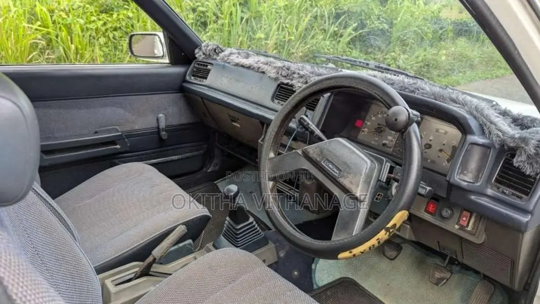 Toyota Corona 1983 Car (Used)