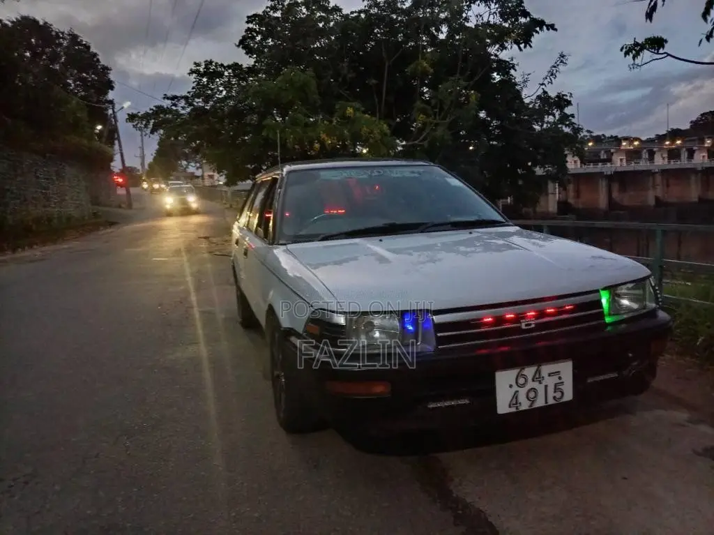 Toyota Corolla 1992 Car (Used)