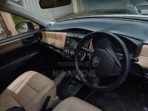 Toyota Axio 2013 Car (Used)