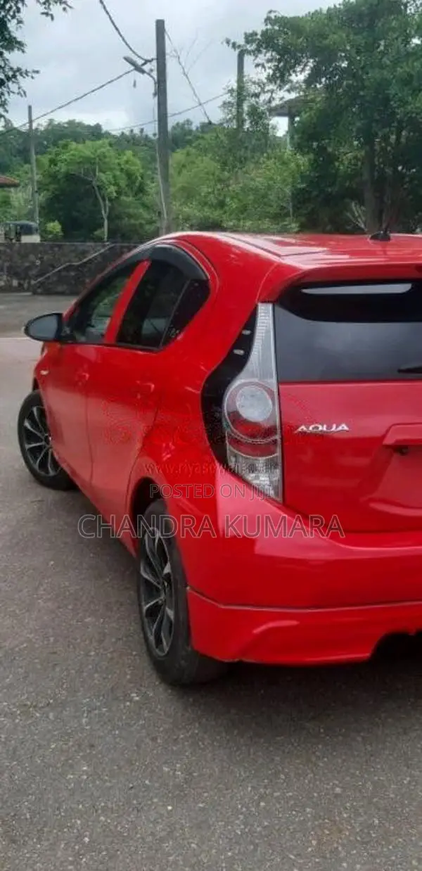 Toyota Aqua S Grade Anniversary 2013 Car (Used)