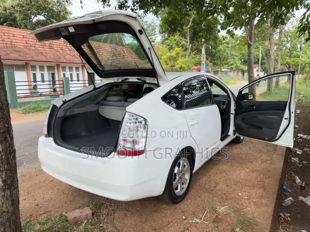 Toyota Prius 2007 Car (Used)