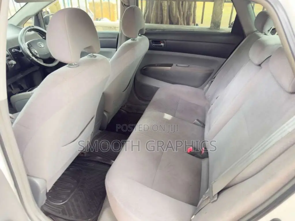 Toyota Prius 2007 Car (Used)