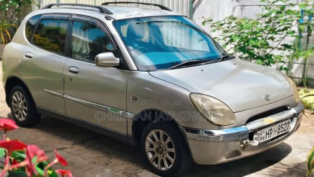 Toyota Duet 2001 Car (Used)