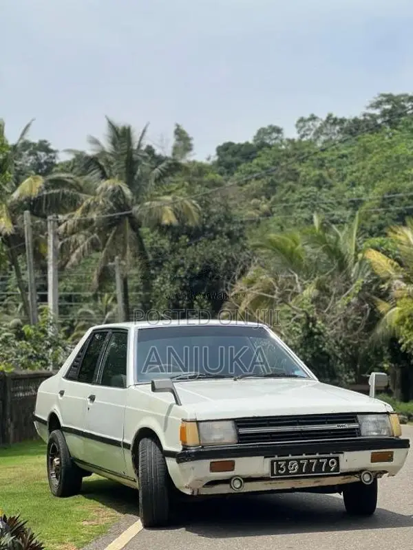 Mitsubishi Lancer Box 1985 Car (Used)