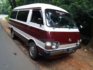 Toyota LH40B Commuter 1983 Car (Used)
