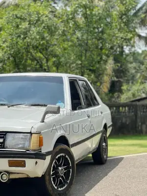 Mitsubishi Lancer Box 1985 Car (Used)