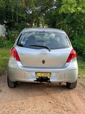 Toyota Vitz 2008 Car (Used)