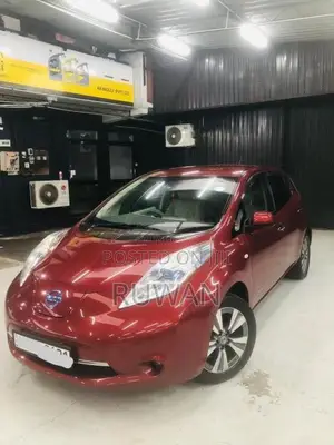Nissan Leaf AZEO G 2014 Car (Used)