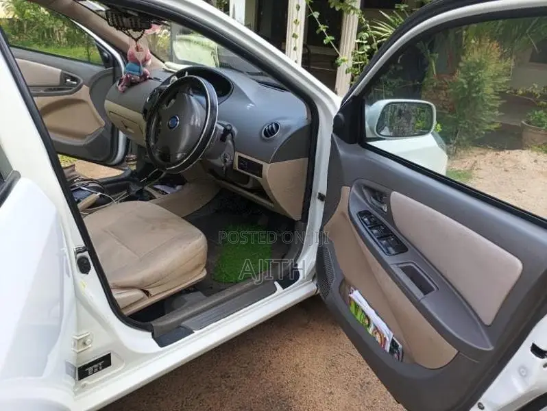 Micro MX7 2015 Car (Used)