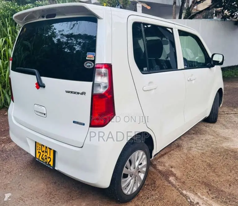 Suzuki Wagon R FX 2016 Car (Used)