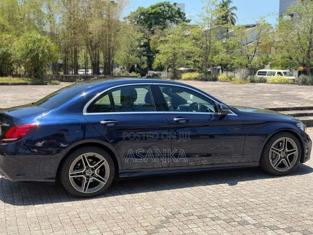 Mercedes-Benz C200 2019 Car (Used)