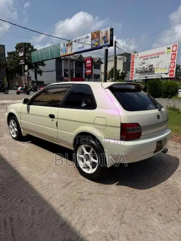Toyota Corsa 1996 Car (Used)