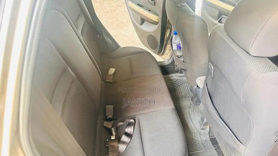 Toyota IST 2003 Car (Used)