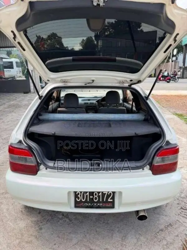 Toyota Corsa 1996 Car (Used)
