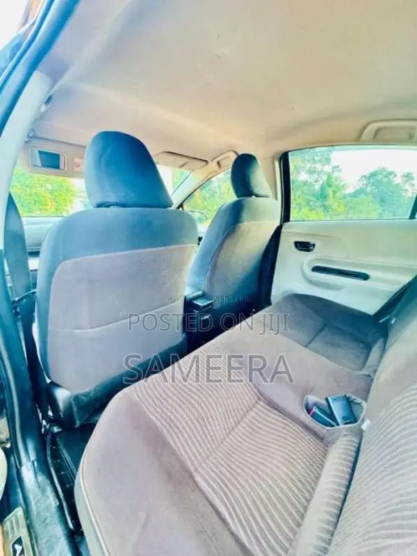 Toyota Aqua 2012 Car (Used)