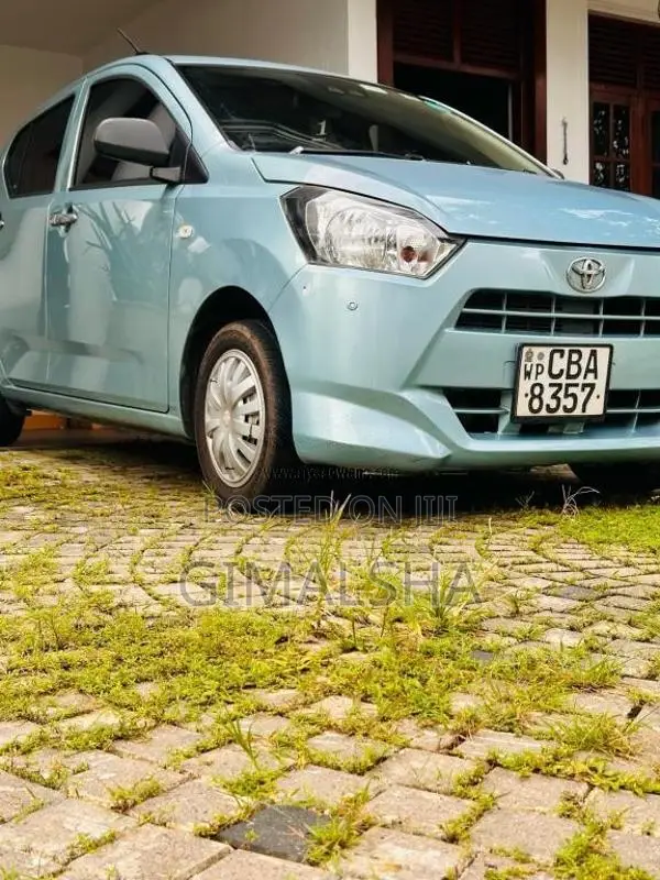 Toyota Pixis 2018 Car (Used)