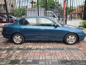Hyundai Elantra 2001 Car (Used)